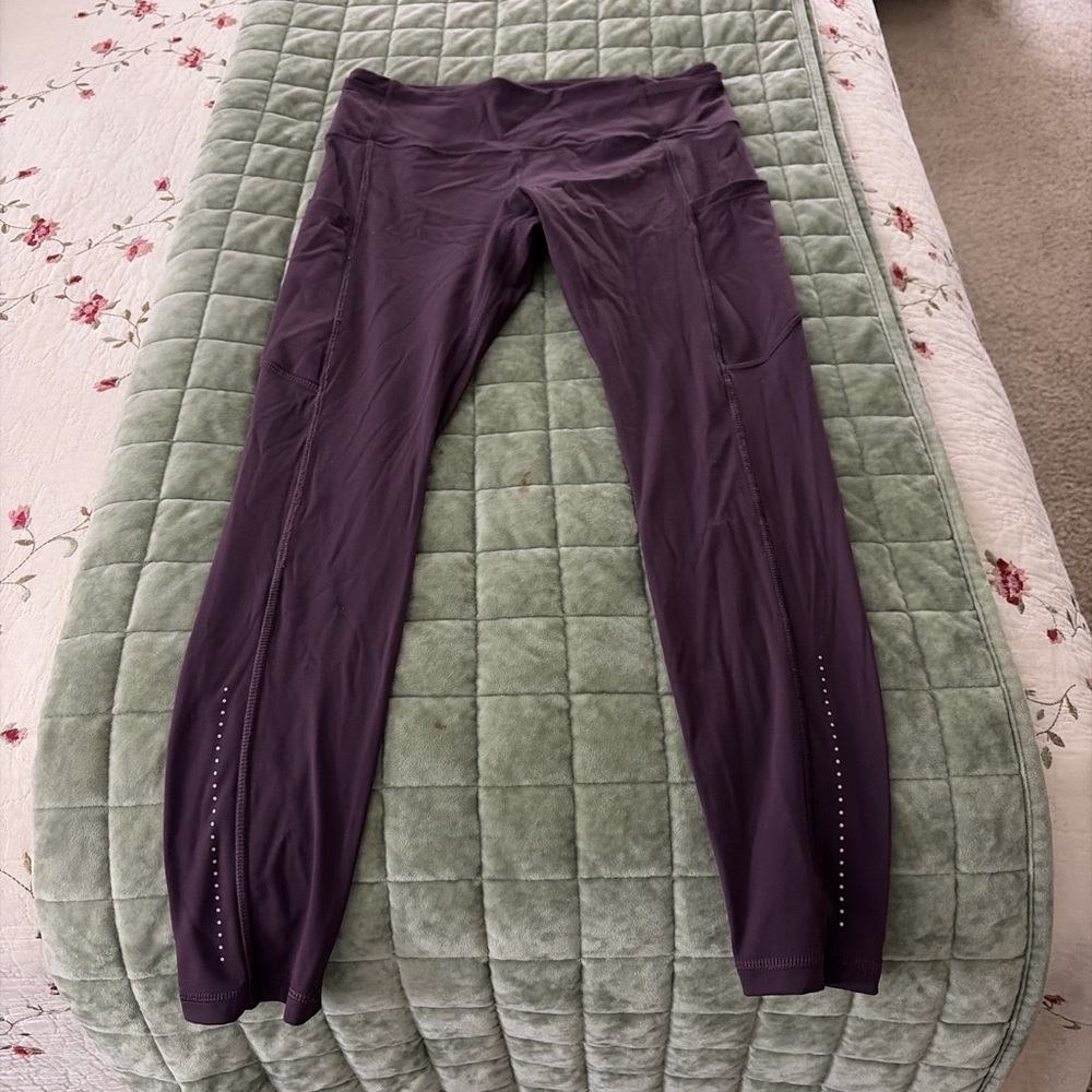 Lulu Lemon Fast and Free Cropped Reflector Bottom Leggings